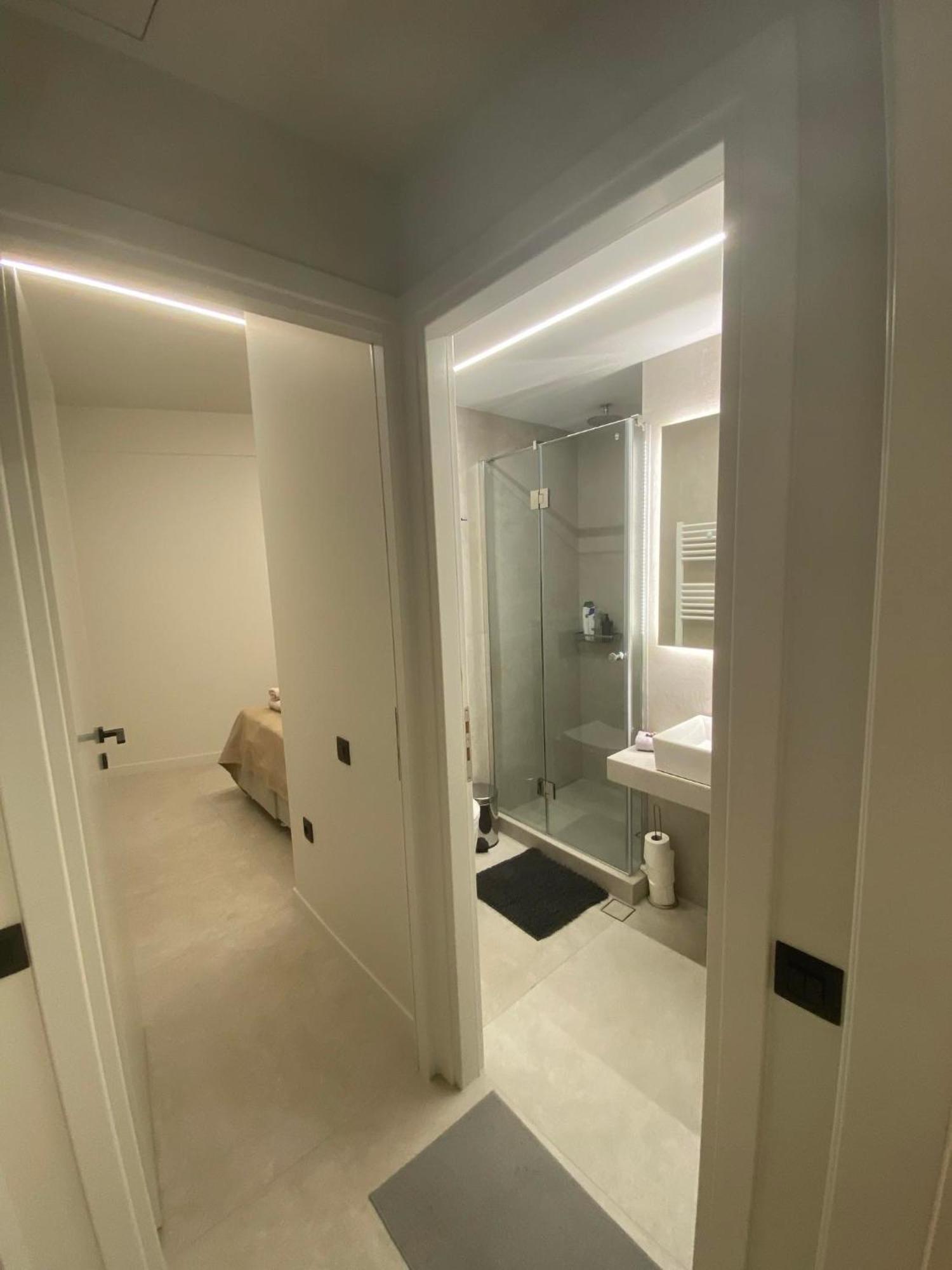 Sapfo Luxury Apartment 1 In เอเธนส์ ภายนอก รูปภาพ